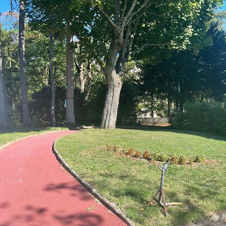 Studio Piscine Et Tennis Vue Sur Lyon 卡威尔奎 外观 照片